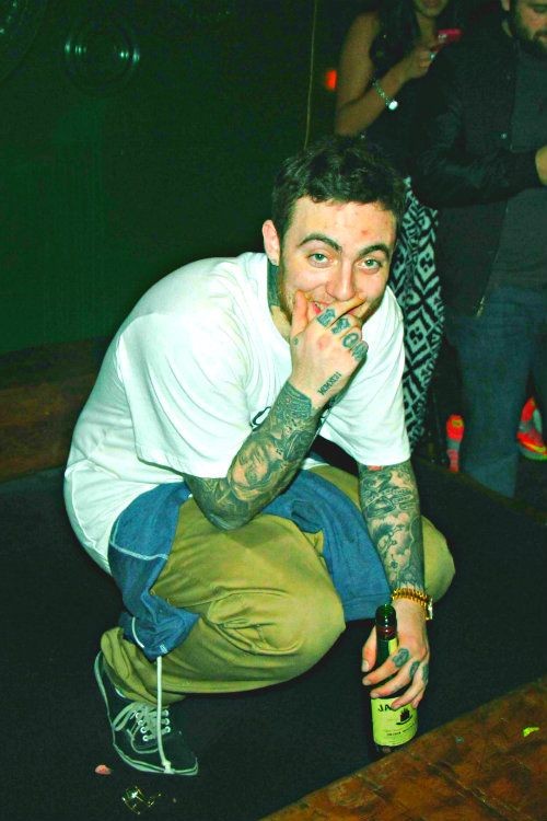 larryfish_92's tweet photo. - mac miller monday - https://t.co/Lv4c1SVlX0