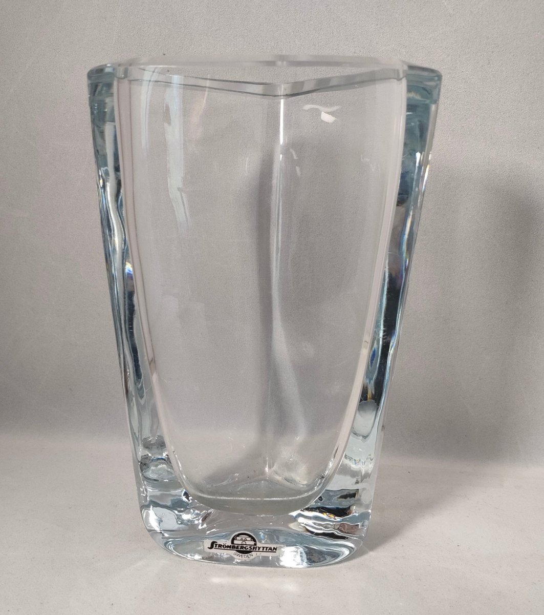 Excited to share the latest addition to my #etsy shop: Vintage Strombergshyttan Swedish Tricorn Glass Vase - Signed and Numbered etsy.me/3CcxjbD #strombergshyttan #swedishglass #collectableglass #glassvase #glass #silverdragonfinds