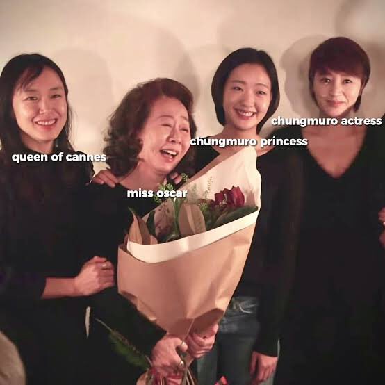 So much pride in one photo! ✨

#JeonDoYeon #YounYuhJung #KimGoEun #KimHyeSoo