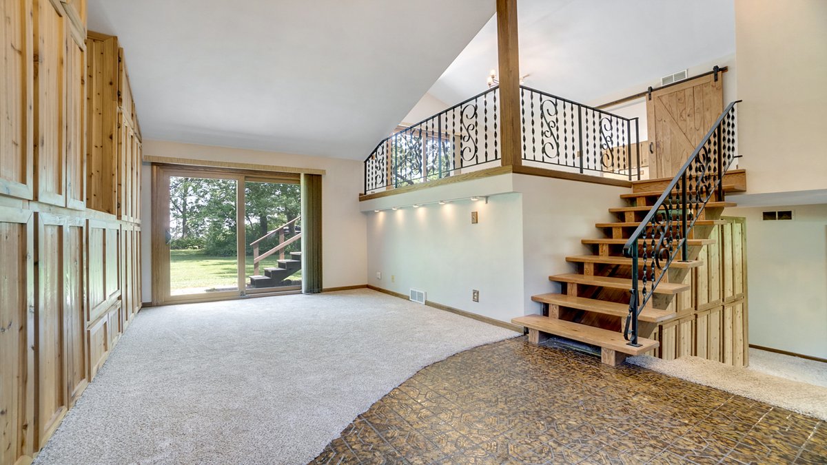 SoldOnToni's tweet photo. 13837 Beaver Drive, #Roscoe IL, 61073

Charming split-level for sale! 3 Bed / 2 Bath on the market for $275,000. Visit the link to see all the photos or schedule a showing!

https://t.co/C45tTxDsLc

#SoldOnToni #RoscoeIllinois #IllinoisRealEstate https://t.co/gKIRZwLfOo