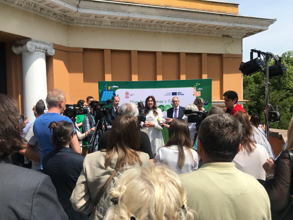 Dan zaštite životne sredine! 
Inovativnim poslovanjima koja su predstavljena danas na Kalemegdanu, započeta je Zelena nedelja 🇪🇺u🇷🇸

Ujedinjeni za Zelenu agendu 🇪🇺u🇷🇸 - 
idejama, projektima i investicionim tržištima <a href="/UNDPSerbia/">UNDP in Serbia</a> <a href="/eusrbija/">EU u Srbiji</a> <a href="/MinistarstvoZZS/">Ministarstvo ZŽS</a> 🌿