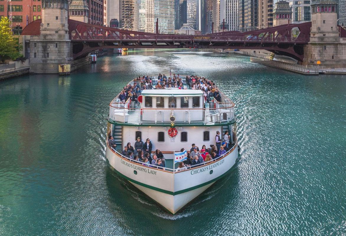 Mark your calendars for an unforgettable evening of Boilermaker fun and fellowship aboard a Chicago River Boat Cruise on June 23. Join us on from 8-10 p.m. CT aboard Chicago’s Leading Lady. Let's paint the town gold and black together!

✅ Reserve here: ow.ly/uncZ50OyJnr