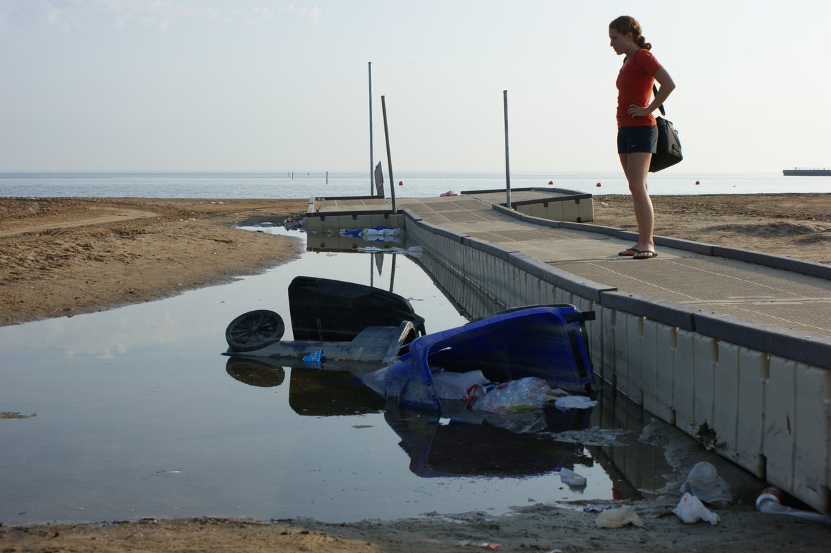 We’re connected to the environment. When it suffers, so do we. This #WorldEnvironmentDay, take a visual tour of the #USGS #EnvironmentalHealth Program to learn about our #science on PFAS, harmful algal blooms, drinking water & so much more!  ow.ly/78Bq50OE9eW

#OneHealth