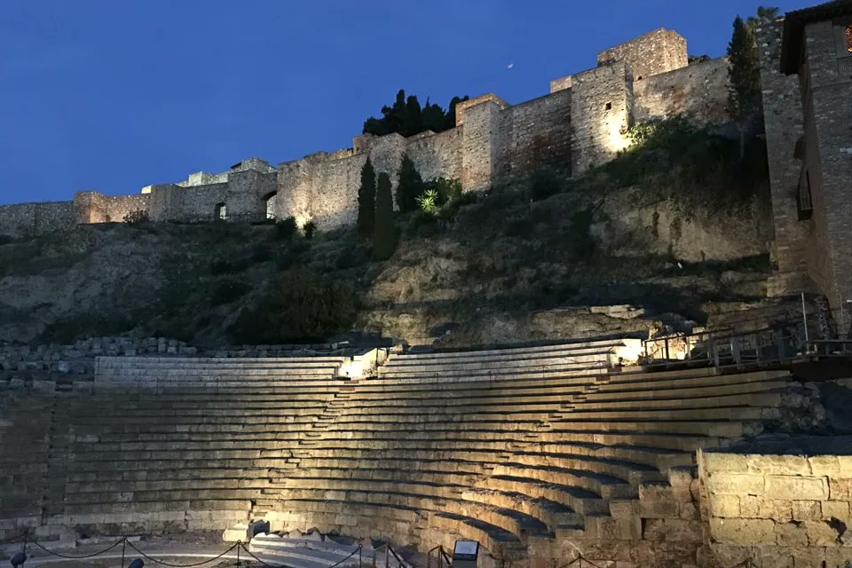 Uncover the rich history and architectural marvels of Malaga, Spain, including the Alcazaba, Roman Theater, and Cathedral. Find best beaches, plus shops and restaurants in Málaga's Old Town, using our new visitor guide #VisitSpain #Malaga #historylovers buff.ly/439sifT.