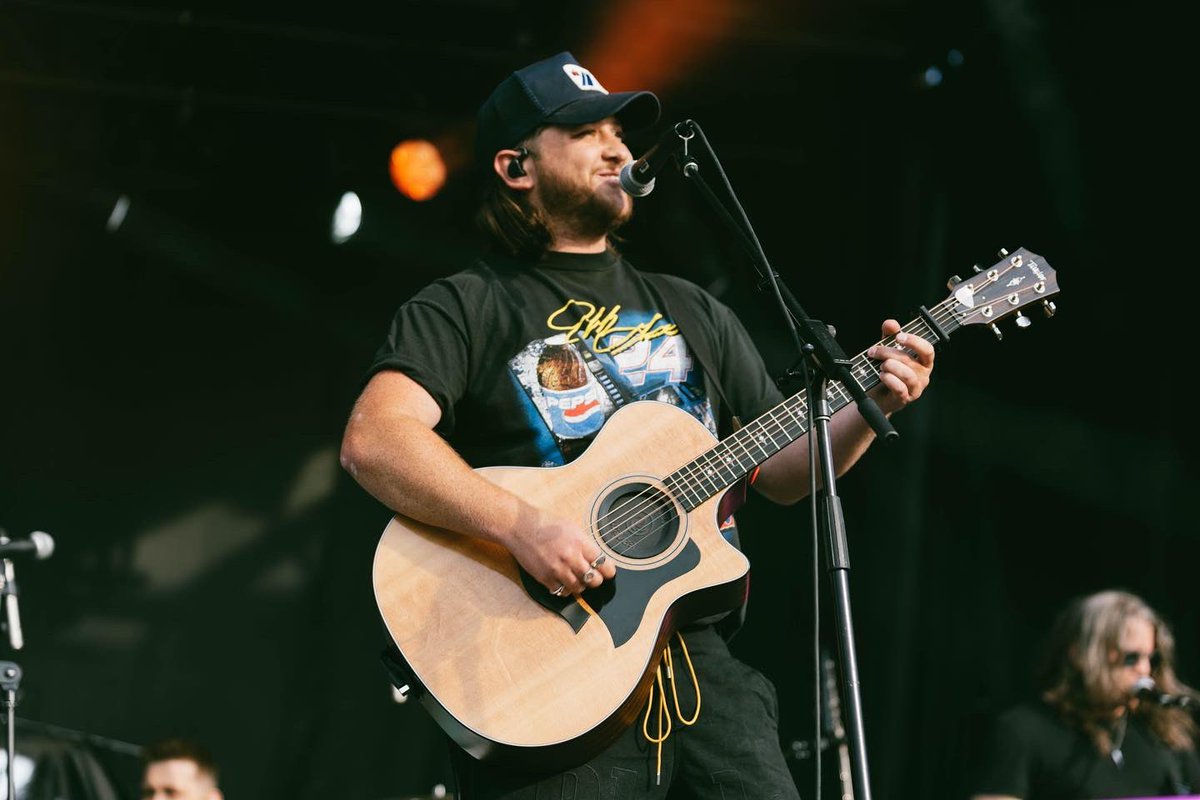imthehaller's tweet photo. 🤯 thanks @meadowsfergus and @CmaOntario for an unreal weekend!! https://t.co/oT1jCJbK2H
