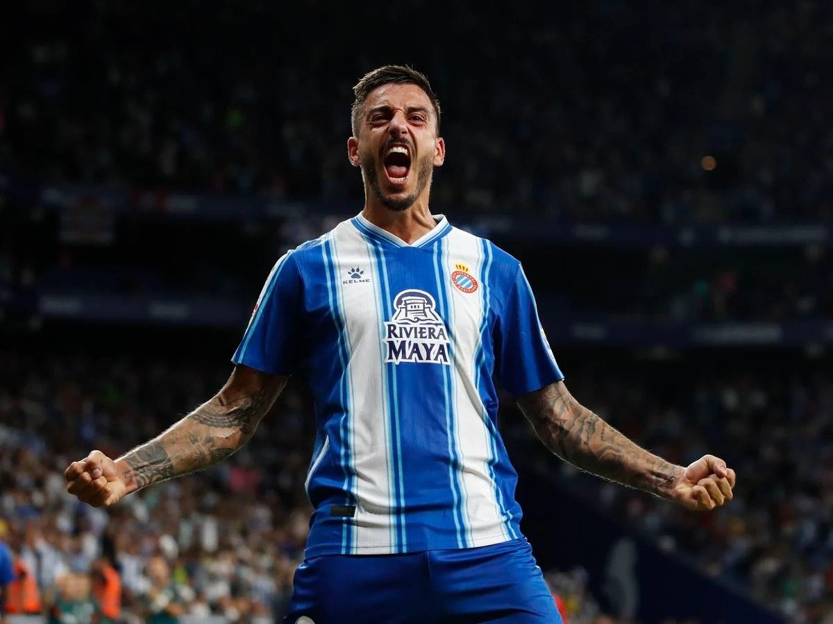 laligaswe's tweet photo. 🥇 Vinnare av Zarra Trophy är Joselu!

🇪🇸⚽️ Utmärkelsen går till den spanjor som gjort flest La Liga-mål under säsongen. Espanyol-anfallaren gjorde 16 mål 2022/23. 

⚪️ Katalanerna åkte ner men Joselu ryktas vara påväg till Real Madrid. #LaLiga https://t.co/PPTwUj4zCe