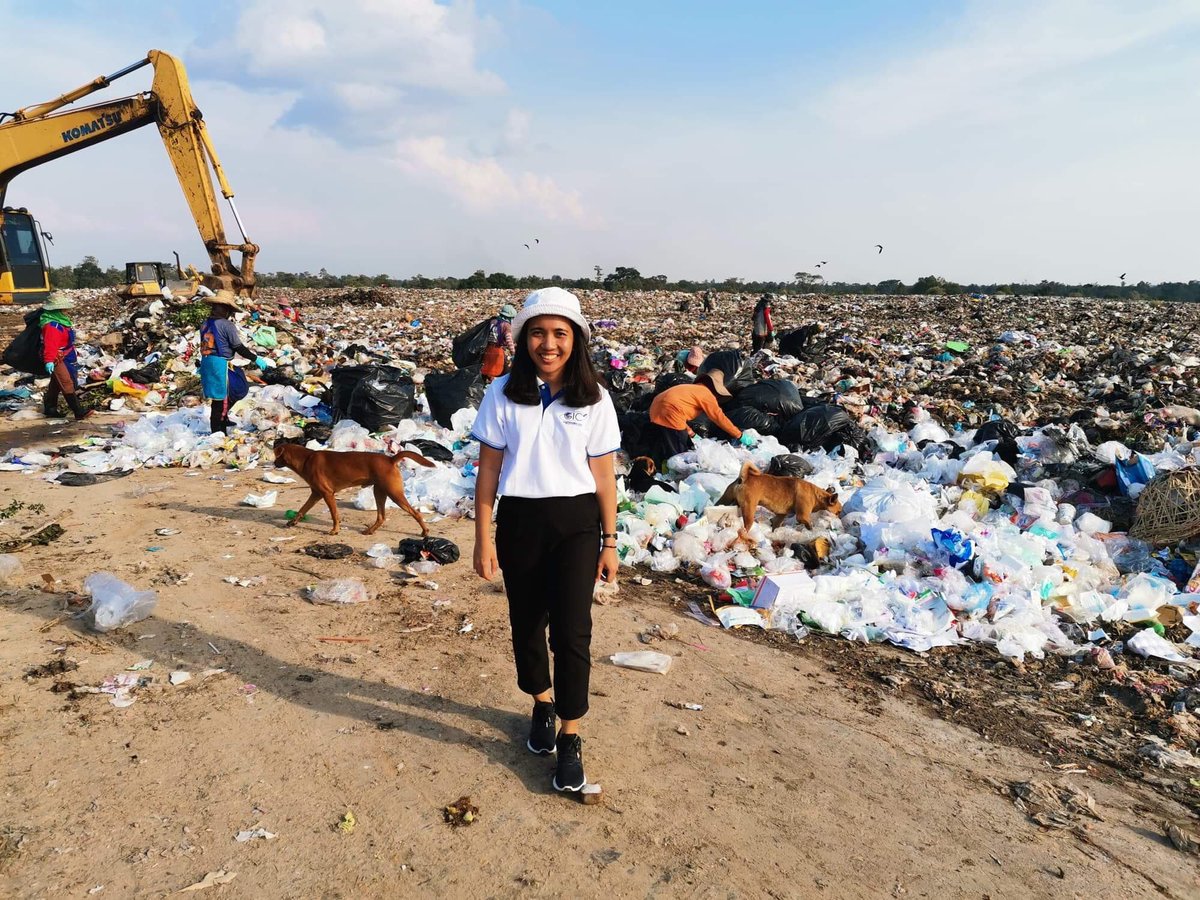AngsanaChaksan's tweet photo. I have been working on plastic waste, specification in using mobile application to collect waste data, for about three and a half years and I will continue doing it. #BeatPlasticPollution #WorldEnvironmentDay 🌏 https://t.co/LhYBdm1sXK