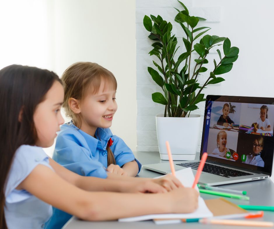 womtmg's tweet image. The US's Affordable Connectivity Program is giving eligible families a one-time discount of up to $100 to buy a desktop, laptop, or tablet. Get the details here.
#TechProgram #DeviceAssistance
fcc.gov/acp