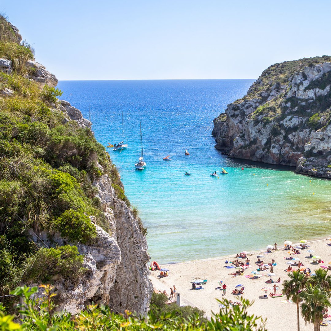 📆 Des d’avui, 5 de juny nous horaris per anar a Cala en Porter 

3️⃣1️⃣ Per anar-hi has d’agafar el bus de la L31 

📲  Entra al web mou-tmenorca.com i consulta els horaris!

#Mou-tMenorca #TransportSostenible #MobilitatCIME #calaEnPorter