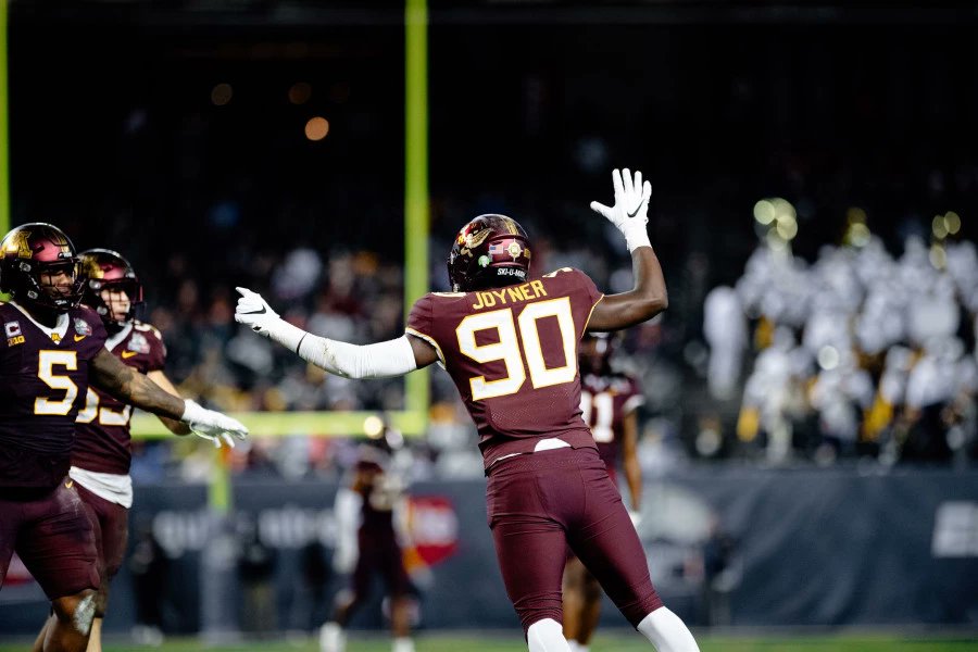 Anthony Smith And Gophers Defensive Line Will Be Versatile In 2024 Tony Liebert on Twitter: "#Gophers DLine comparison 2023: DE: Danny