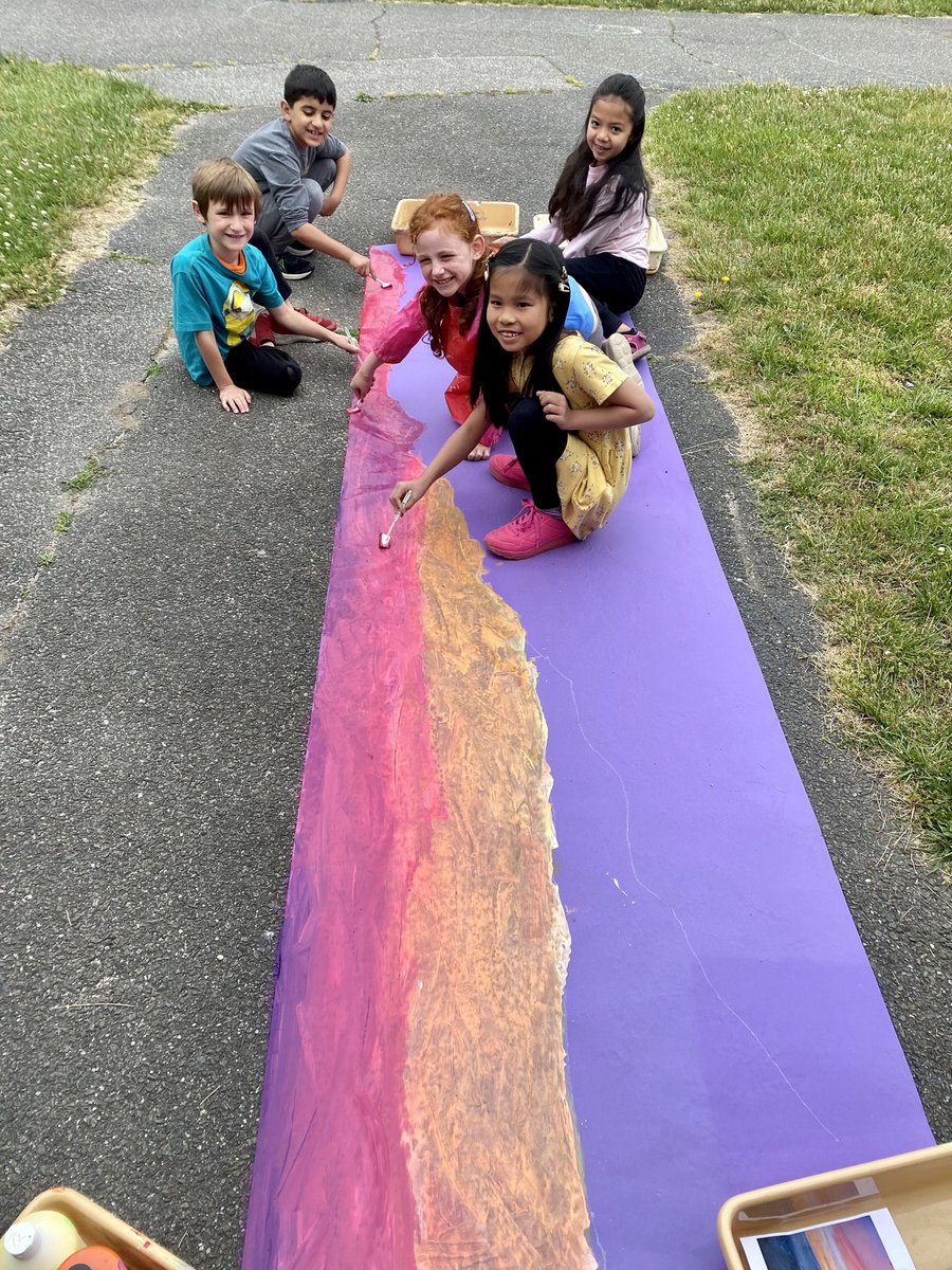 2nd Graders, Peter, Mohammad, Quinn, Michelle and Yesli, working on a Hollywood mural for their moving up ceremony! 💜🎨