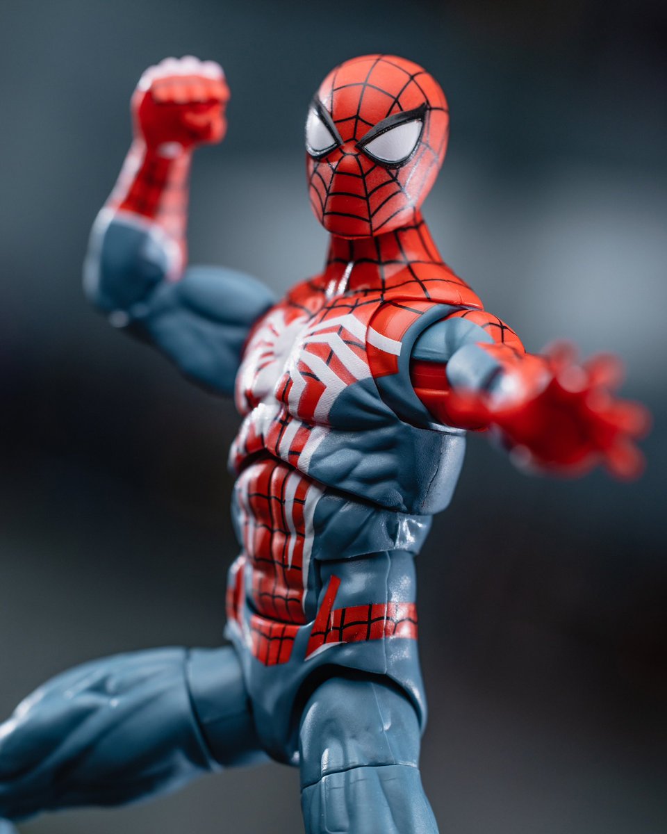 Here is a look at the Marvel Legends Spider-Man 2 (PS5) figure from @hasbro.

#spiderman #ps5spiderman2 #ps5spiderman #spiderman2 #peterparker #robgoesmarvel #marvellegends #marvellegendsspiderman #marvel #hasbro #toycommunity #toyshiz #toyreview #actionfigurereview