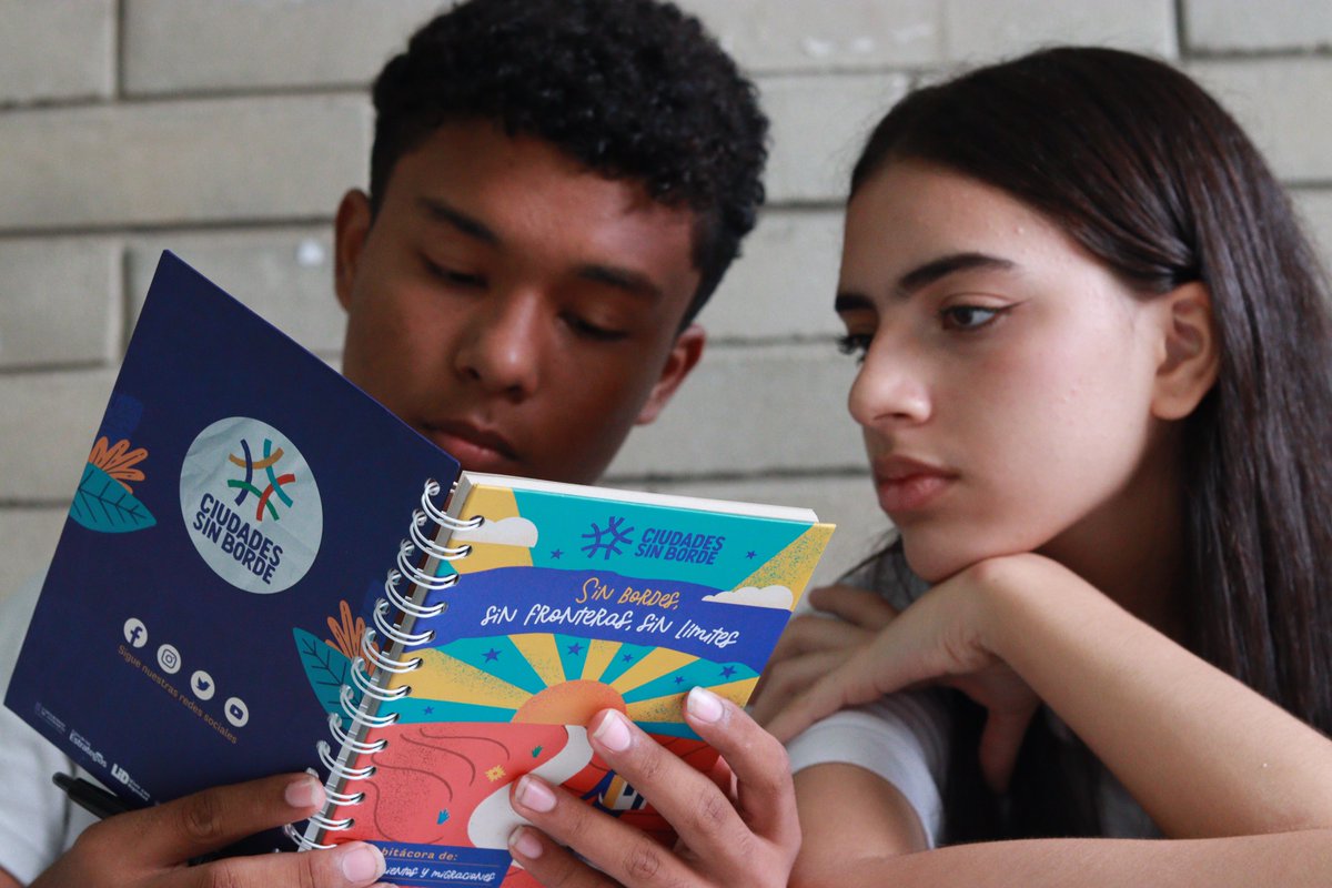 Ciudades_sborde's tweet photo. 🙋 ¡Expresión, participación y diálogo de saberes! Así viven el proceso pedagógico de #CiudadesSinBorde desde la Institución Educativa Distrital 161, de Barranquilla. https://t.co/eBjDDlYexK