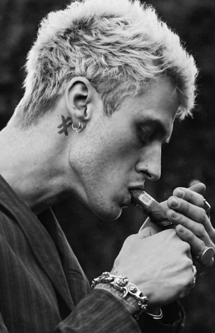 this one goes out to all the colson baker jawline enthusiasts out there