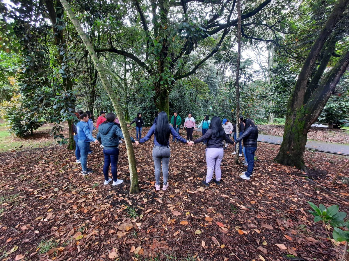 Bogota_Turismo's tweet image. #InfoIDT | Hoy desde el @IDTBogota realizamos recorrido de apropiación por el @JBotanicoBogota, en compañía de  #MujeresConductoras de la empresa #TaxExpress, como reconocimiento a su importante labor dentro del turismo de nuestra capital.