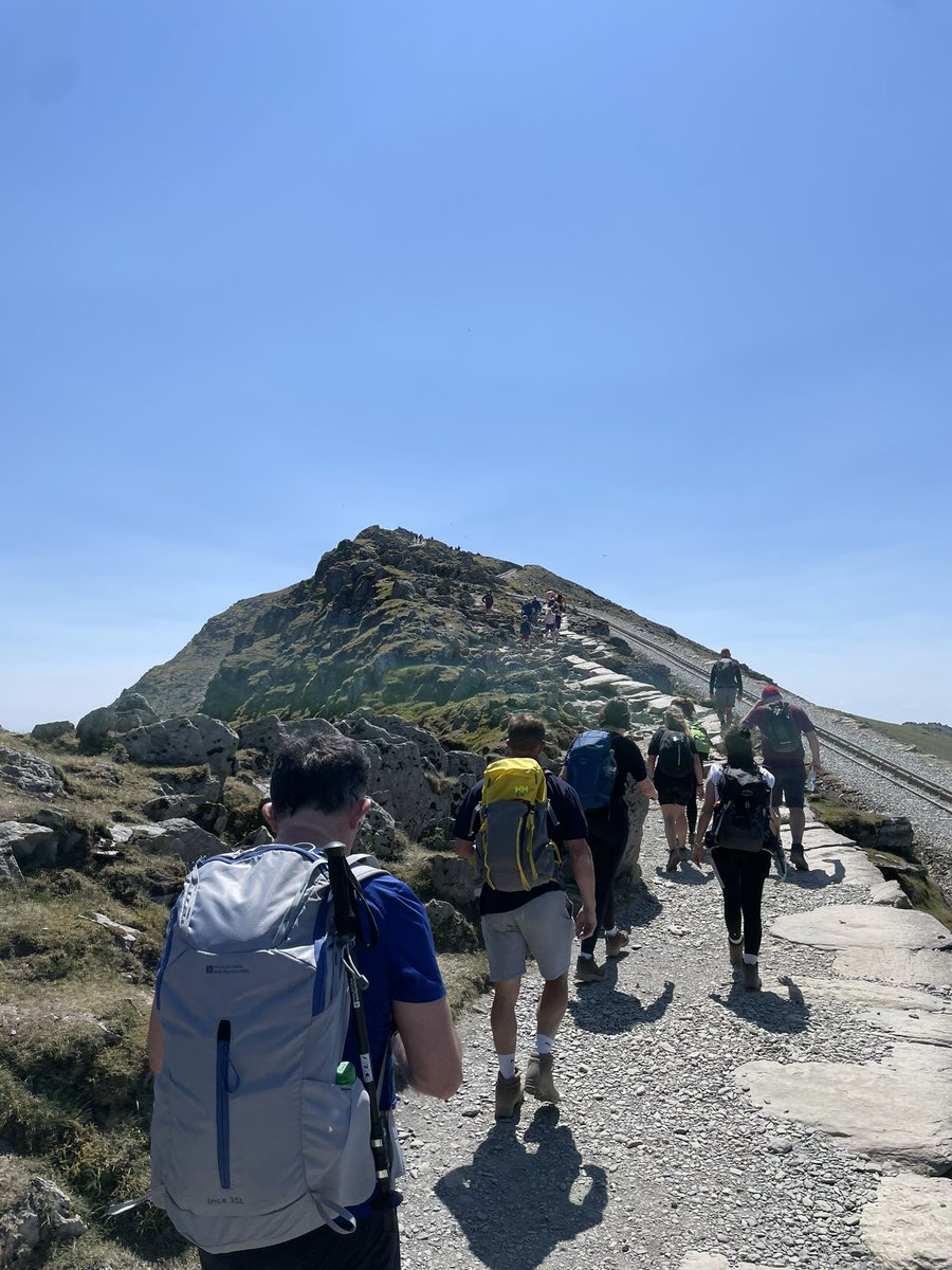 What an amazing day spent with wonderful colleagues @RichardAngell & @XtineNeubeiser, partners from @ViiVHC, as well as Welsh legends @gareththomas14 & Shane Williams with @TackleHIV! 

AND we did it, in blistering weather but all with positivity and team work! 

#snowdon