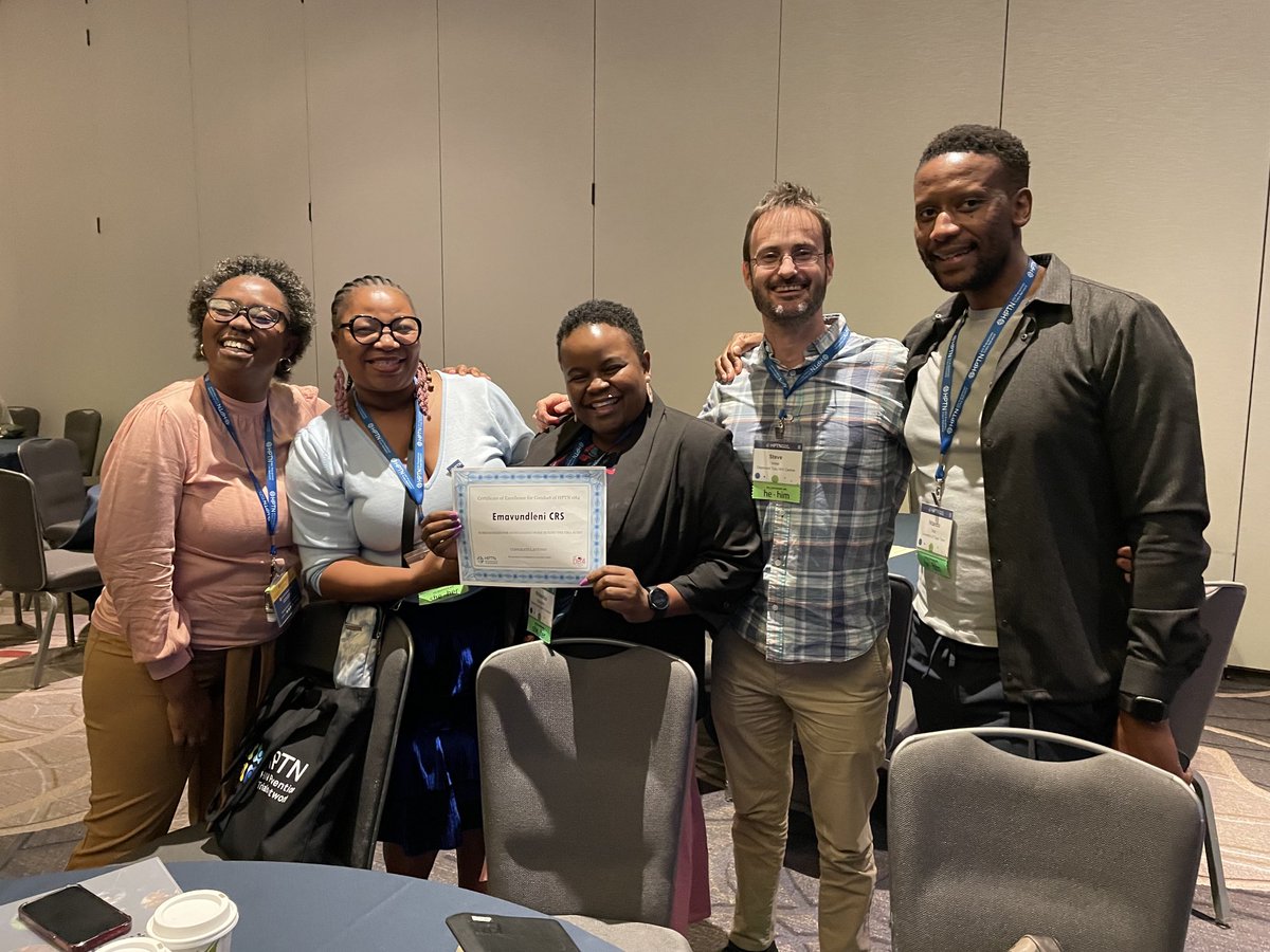 LindaGailBekker's tweet photo. Bringing new #HIV prevention options to women in #Africa. Proud of the Emavundleni ⁦@DTHF_SA⁩ team!!! Successful trial - successful audit! #HPTN084 #CABLA https://t.co/cs0f41NWU0
