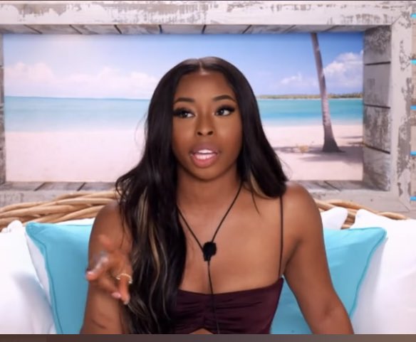 angelsbondd's tweet photo. Catherine is so gorgeous 😍#LoveIsland https://t.co/1ExUv1TMWZ