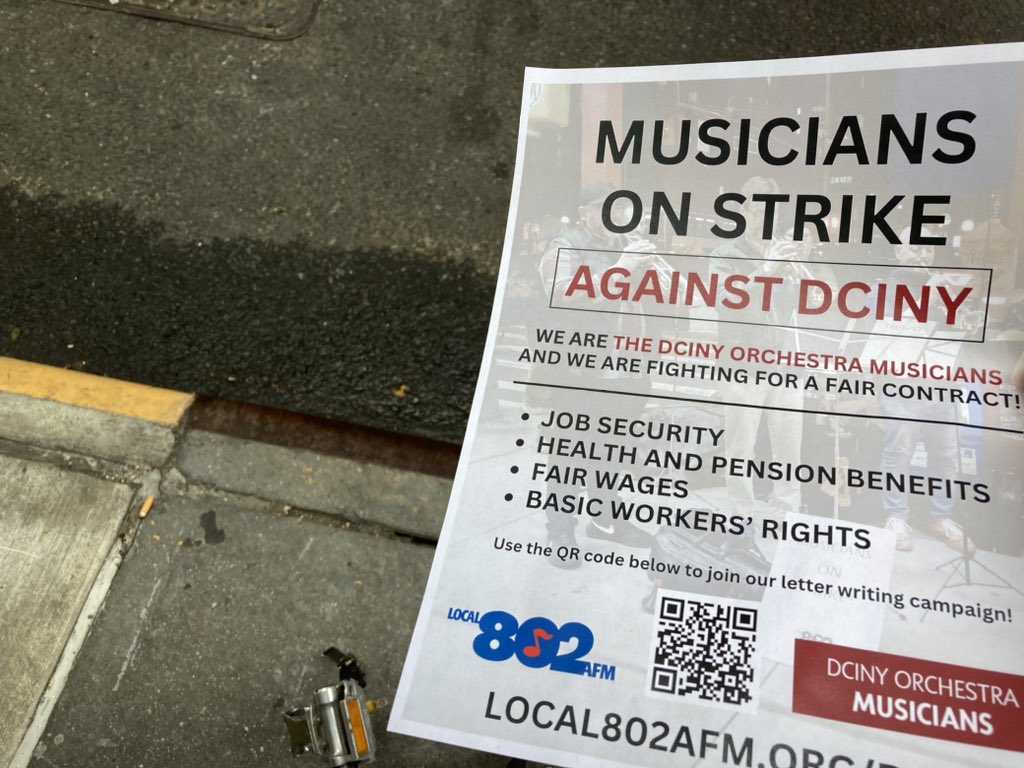 riachung00's tweet photo. ✊🏼 @DCINYOrchestra https://t.co/gh8rc2O01u