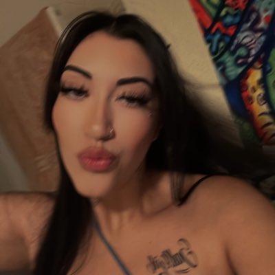 _lenalonglegs's tweet photo. #NewProfilePic https://t.co/MBr6XRgXn5
