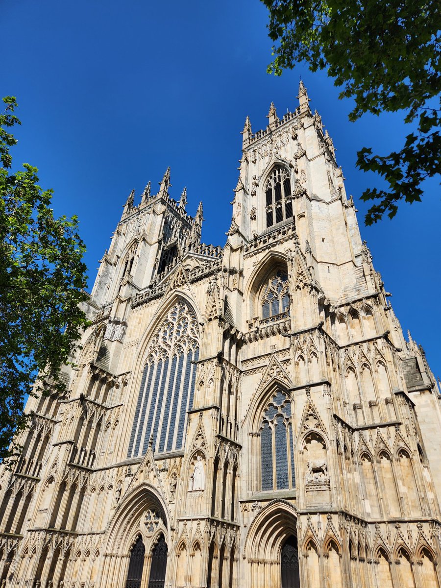 TrafalgarKen's tweet photo. Stunning York Minster on our Costsaver tour of the UK and Ireland. #csmyway #csbritainandirelanddelight https://t.co/JNDND66dbR