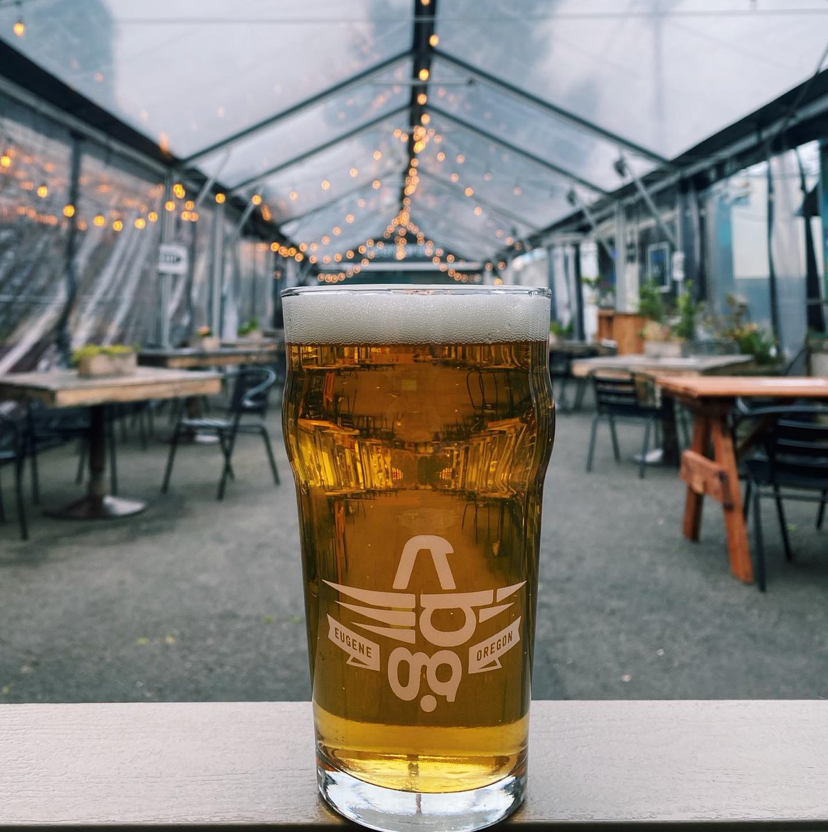 pdxbeerweek's tweet photo. Shout out to @EugeneBeerWeek kicking off today, go attend some events June 5 - 11th!

https://t.co/u6QMdAuxaU

#eugeneor #eugene #eugebebeer #eugenebeerweek #lanecounty https://t.co/X9uOV9mkq2