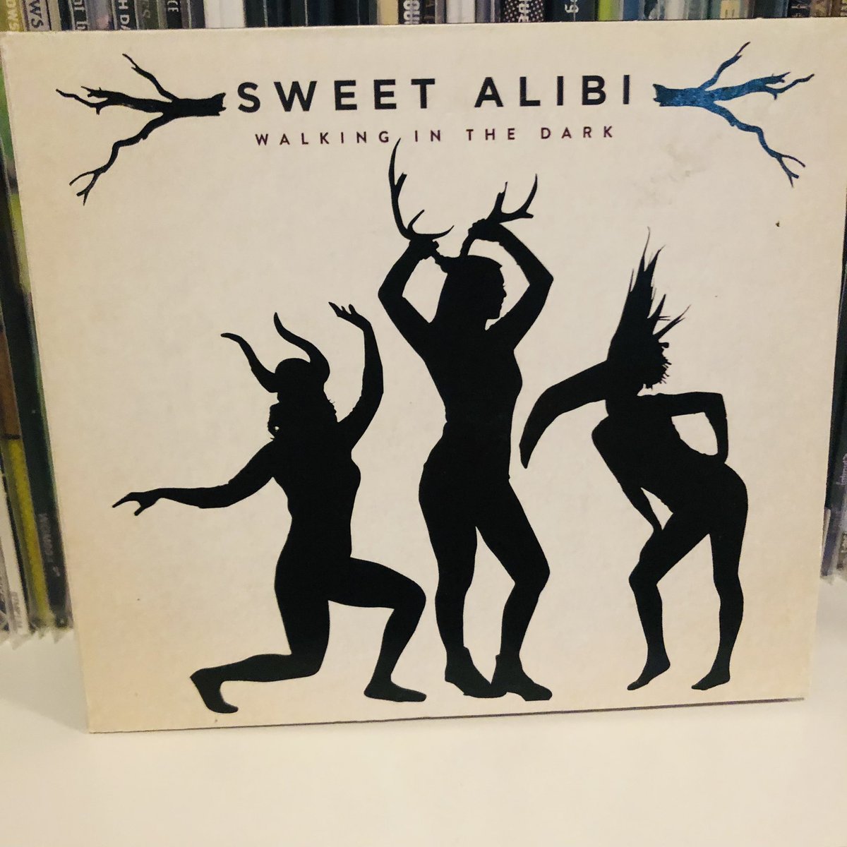 WitchpoliceFM's tweet photo. Closing out the local ‘S’ releases and embarking on a journey to ‘T’ town…
On the player 🧵:
- @DutyTough - Studies in Grey (2019)
- Sundoz - Goin’ to Town (1996)
- @SweetAlibi1 (2011)
- @SweetAlibi1 - Walking in the Dark (2016) https://t.co/2CmyiF6Wqi