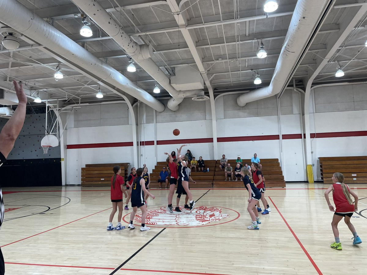 coachlodovico's tweet photo. we are underway! North hills vs Norwin to kick it off 
#nextlevelelite https://t.co/f68vkkxVza