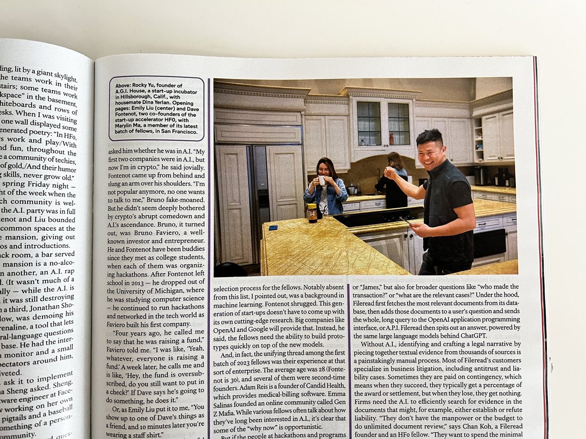 LauraKMorton's tweet image. Photographed the hacker houses of the AI boom for NYT Magazine. Thanks @HF0Residency and @agihouse_org for letting me hang with you all! nytimes.com/2023/05/31/mag…