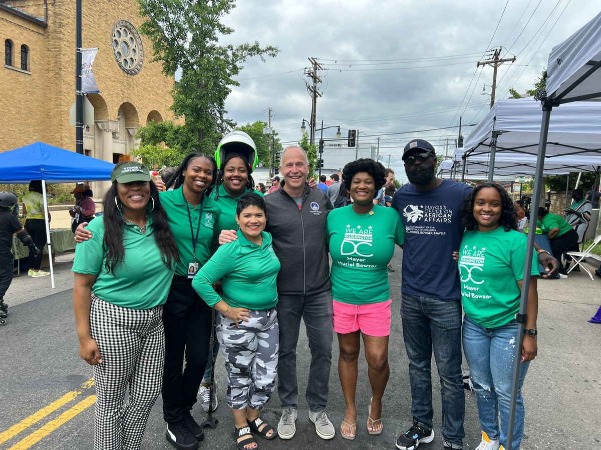 DCMOWPI's tweet photo. Community building, health and transportation safety were on full display during our recent @openstreetsdc in Ward 5! 
District residents biked 🚴🏼‍♀️, enjoyed live music 🎶 and even had a foam party❗️
Team MOWPI had a great time engaging with District residents #DCComeBack #DCIsOpen https://t.co/NniEFkF0ZE