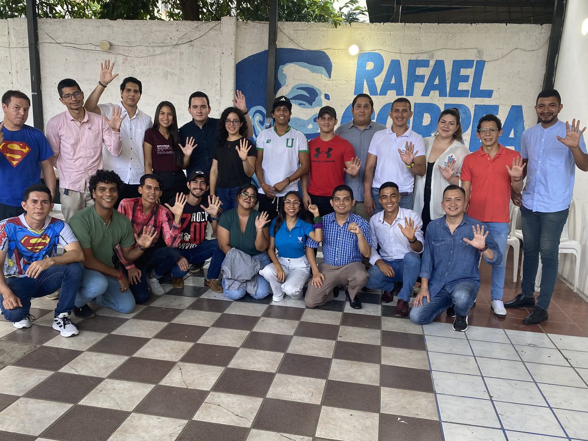 Nela Cedeño (@nelacedenoec) on Twitter photo Este fin de semana nos reunimos con la Juventud de la Revolución Ciudadana Portoviejo, desarrollamos una jornada de activación con el objetivo de organizarnos y reafirmar nuestro compromiso con la lucha por mejores días para nuestra patria✊🏼
🤍💙❤️
<a href="/Leoorlandoa/">Leonardo Orlando A.</a> <a href="/RC5Oficial/">Revolución Ciudadana</a> Este fin de semana nos reunimos con la Juventud de la Revolución Ciudadana Portoviejo, desarrollamos una jornada de activación con el objetivo de organizarnos y reafirmar nuestro compromiso con la lucha por mejores días para nuestra patria✊🏼
🤍💙❤️
<a href="/Leoorlandoa/">Leonardo Orlando A.</a> <a href="/RC5Oficial/">Revolución Ciudadana</a>