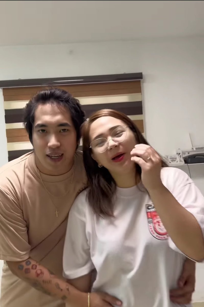 RESFECT IS MORE IMPORTANT ELEMENT OF PERSONALITY. IT IS LIKE AN INVESTMENT. WHATEVER YOU GIVE TO OTHERS IT WILL RETURN YOU WITH PROFIT.

HAPPY1STMONTHSARY

#JAYLOTTE