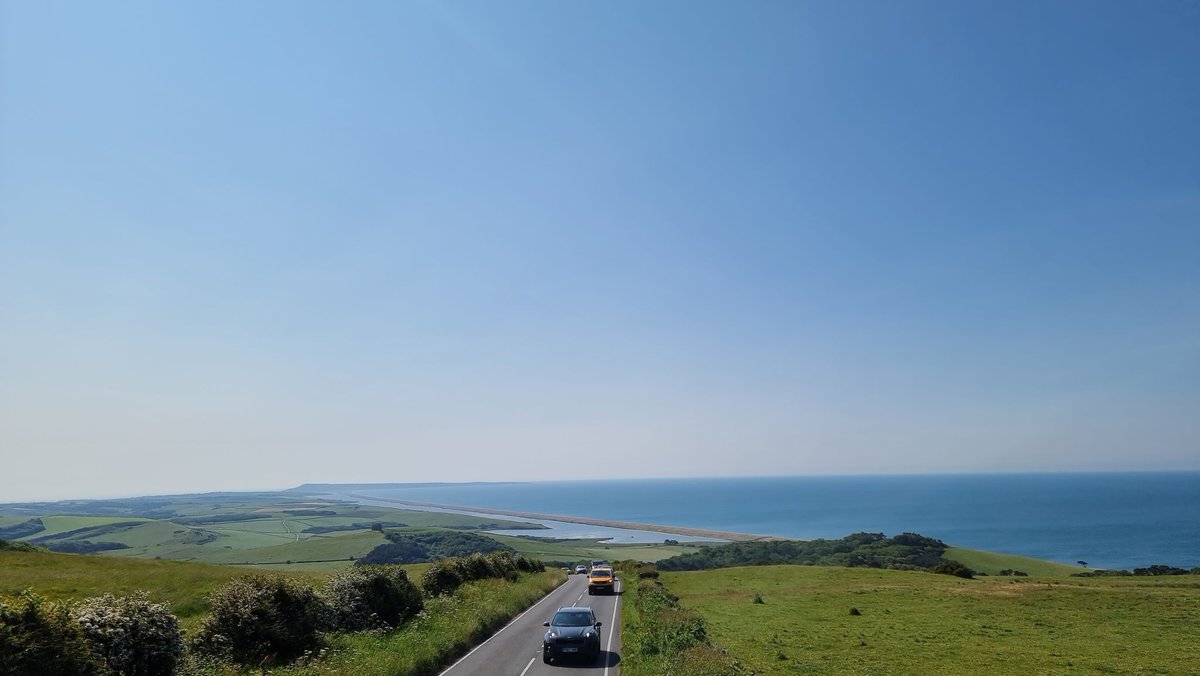 The Open Top Jurassic Coasters X50 and X52 are now running between Lulworth Cove, Durdle Door, Osmington, Weymouth, Abbotsbury, West Bay & Bridport. Enjoy a great day out and absolutely stunning views - and it's only £2 a single across the routes! 

firstbus.co.uk/sites/default/…
