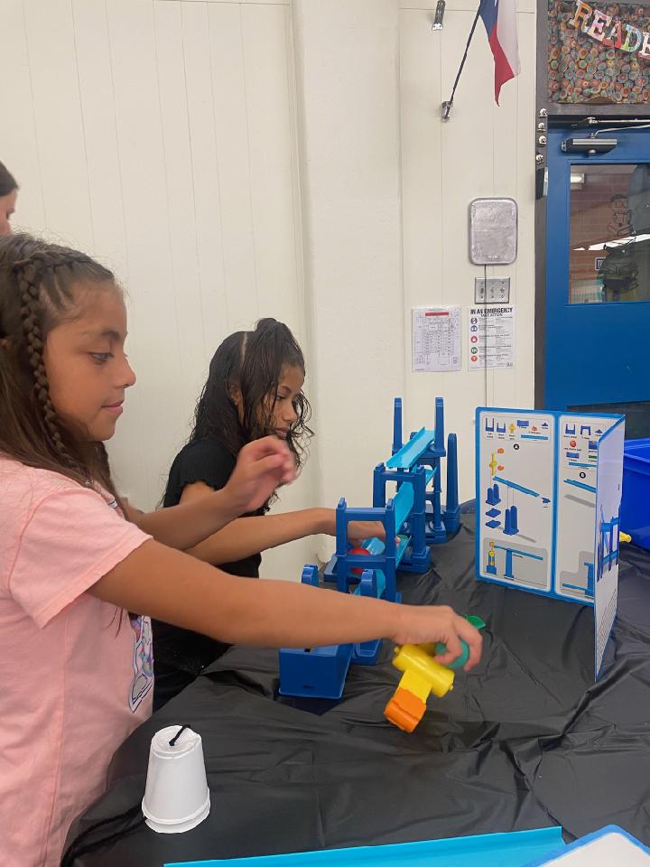 RLSStars's tweet image. A terrific first day of summer library!  Thanks for spending your afternoon with us.  See you next week when we Makerspace arts and crafts!  Story starts at 1:00, snacks are ongoing, and thinking takes a while - so come ready to "bee" creative!