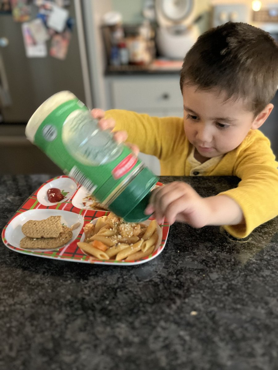 popilart's tweet image. My boy made me a dinner. @THEDAMSHOW_ pasta are dame good 😭❤️✨🙌