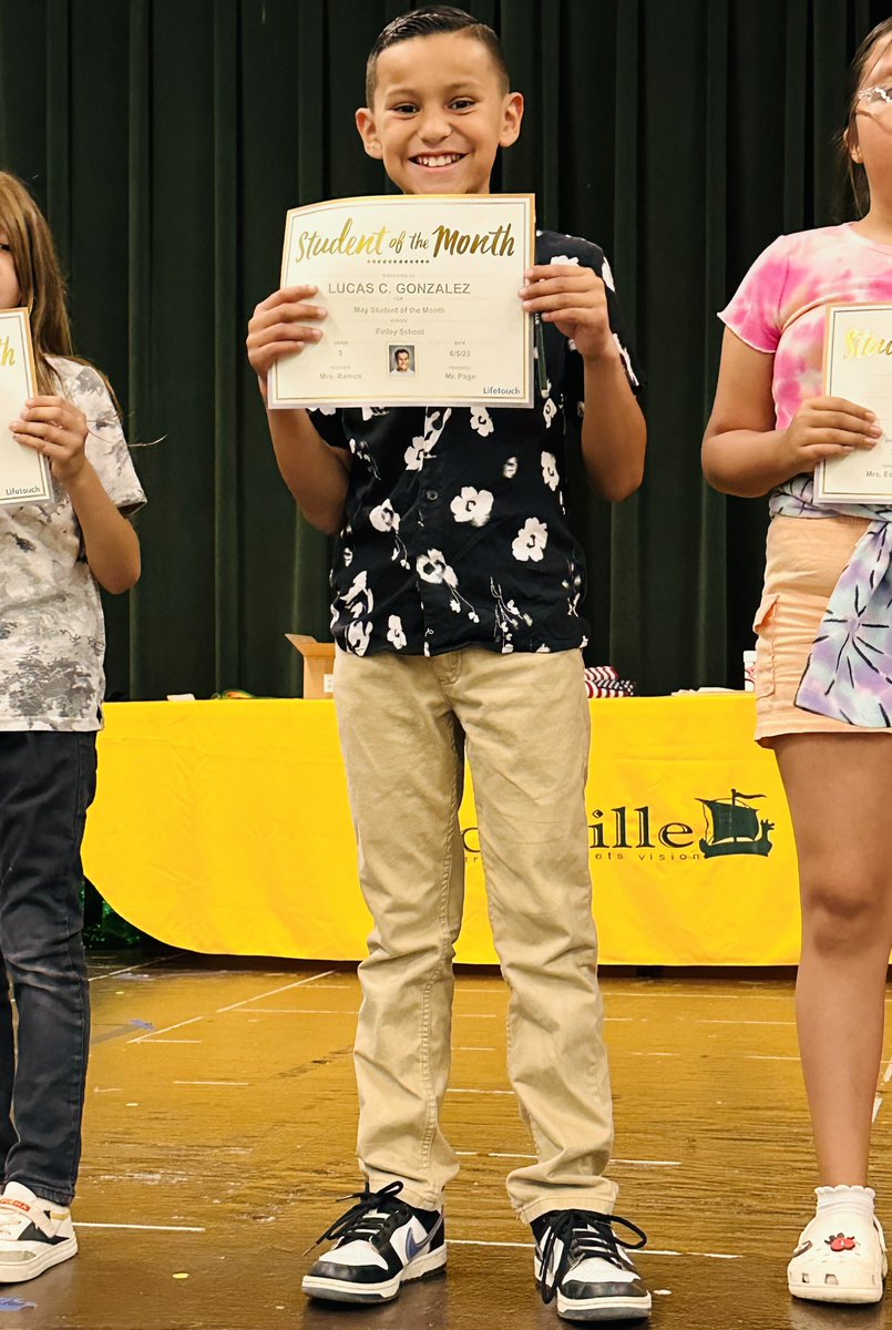 christinadgee's tweet image. My sour patch baby finally got Student of the Month. So well deserved🥹🫶🏽