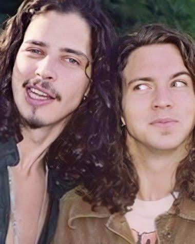 Chris Cornell & Eddie Vedder… Soundgarden & Pearl Jam