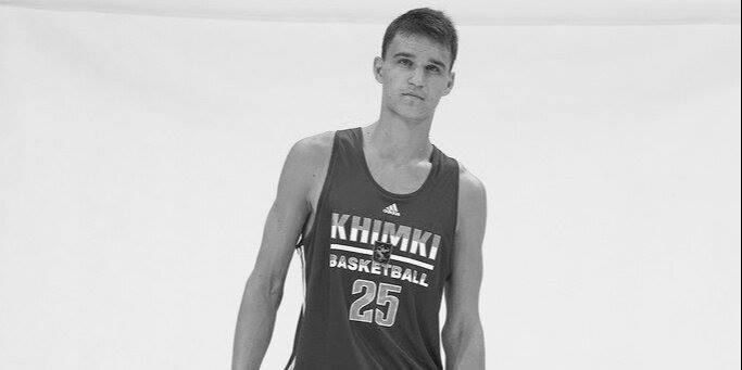 Basketball_Sb's tweet photo. Один из самых высоких баскетболистов России Рогожкин умер в возрасте 29 лет

https://t.co/fO891mHwEE https://t.co/1ZywGK9Em5