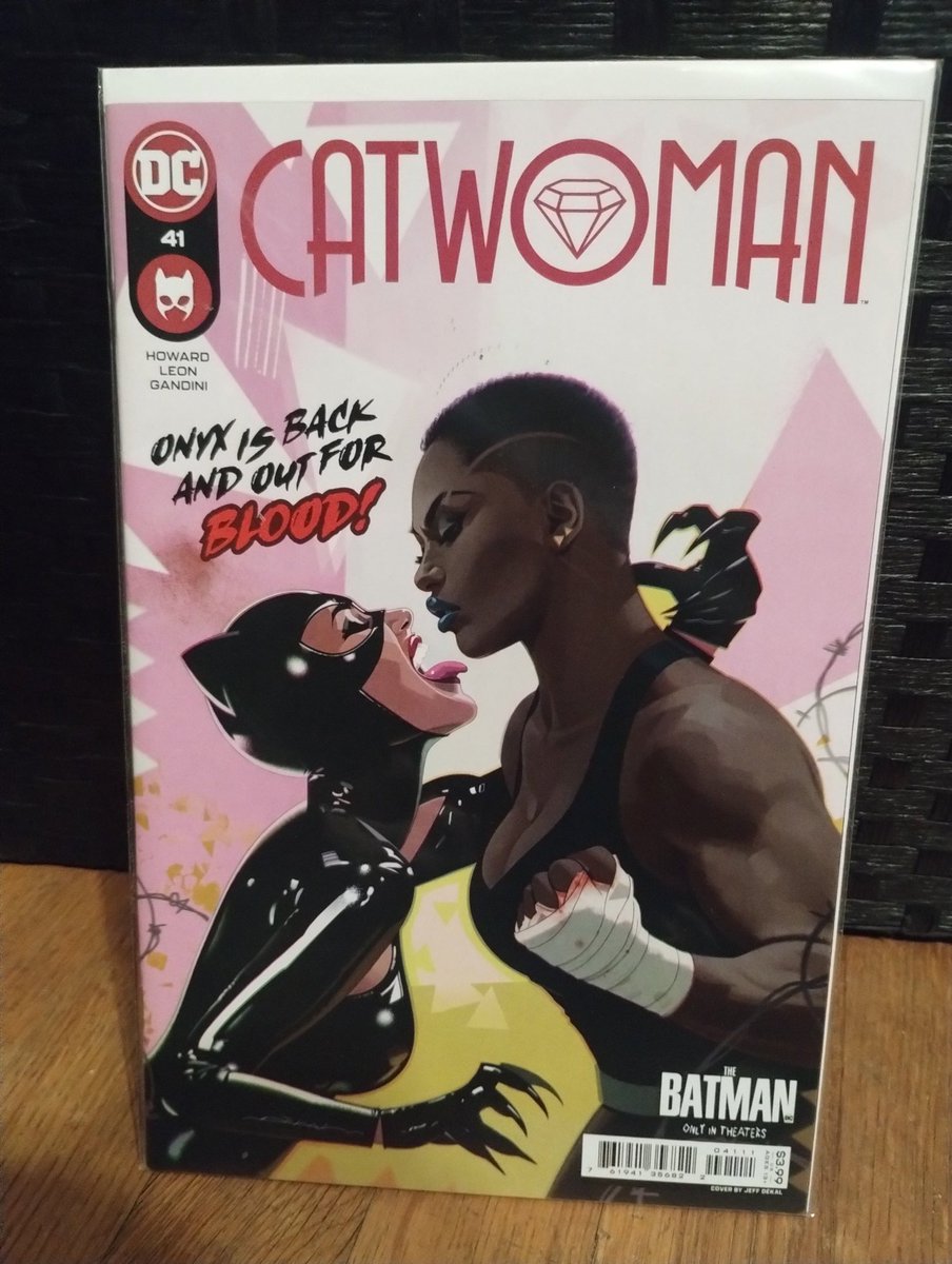 TheGotthard's tweet photo. DC Comics: Catwoman
Issue 41 https://t.co/WppMhg7HLP