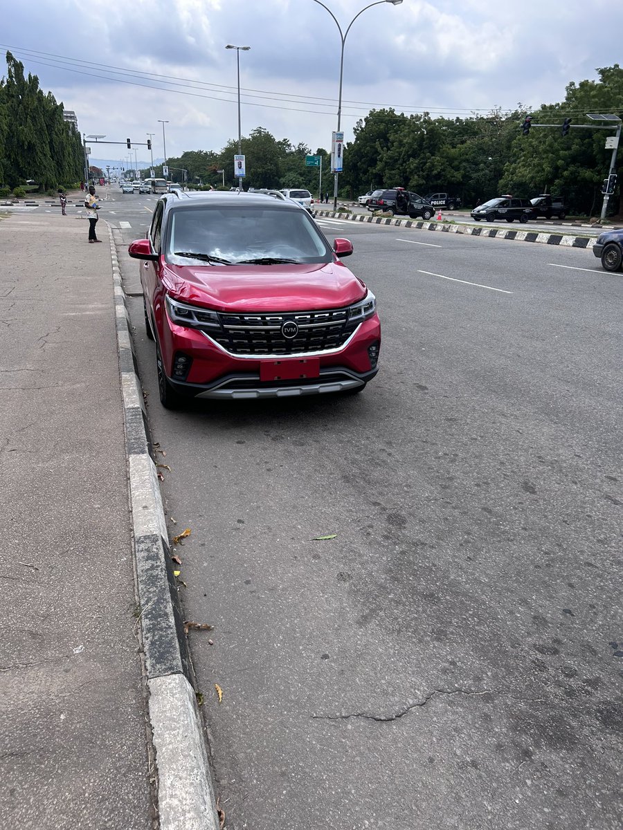 AfricaFactsZone's tweet photo. Nigerian made car by Innoson.

📷 @JWEZEE. https://t.co/5hYaxgySKC