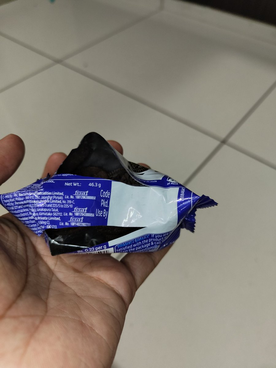 Hey @Oreo disappointed to find that the packaging doesn't include an expiry date or other essential details. It's crucial for consumer safety and convenience.  #CustomerFeedback #ProductSafety  @Tolmap_Guj @jagograhakjago