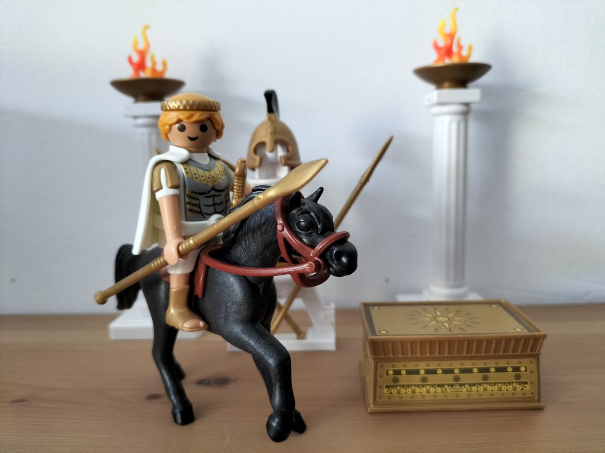 📸 Capturing Alexander the Great in all his <a href="/playmobil/">PLAYMOBIL</a>  glory – your attention to detail is epic! But when's Diogenes rolling out? My barrel is feeling a little empty... 😁 #PlaymobilHistory #Philosophy