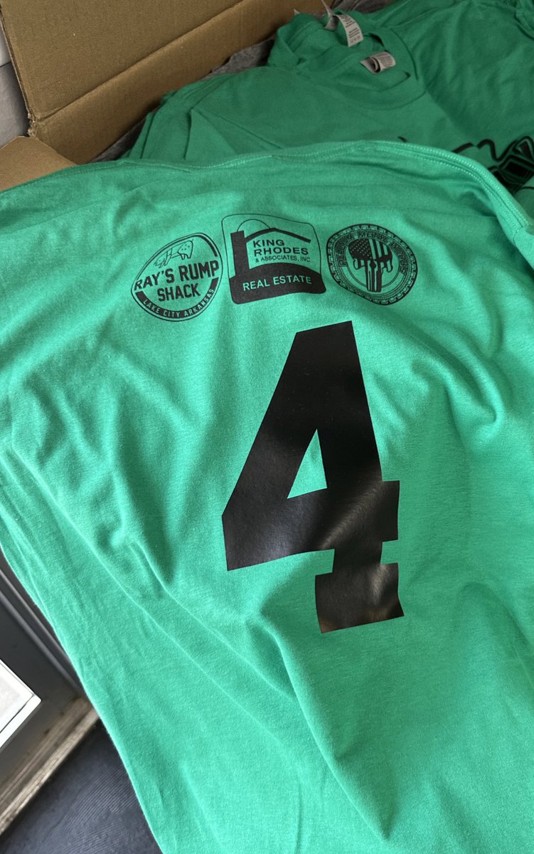 Glad to be able to once again support the work of our friend and his program over at @uammbb 
Camp tees looking sharp <a href="/Coach_Tapp/">Chad Tapp</a>