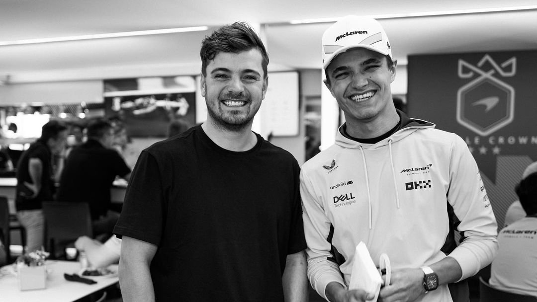 MartinGarrix's tweet photo. crazy 10 hours in Barcelona 🏁🏎❤️ https://t.co/DGdPqd3l9y