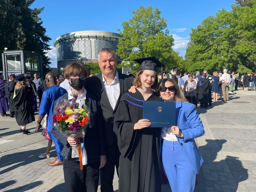 UBC_ORICE's tweet photo. 🎓 Congratulations Class of 2023! 

A special congratulations and thanks to all those who have been involved with ORICE!

Not all are pictured here, but we express our gratitude to all of them. https://t.co/94H0bWIDj4