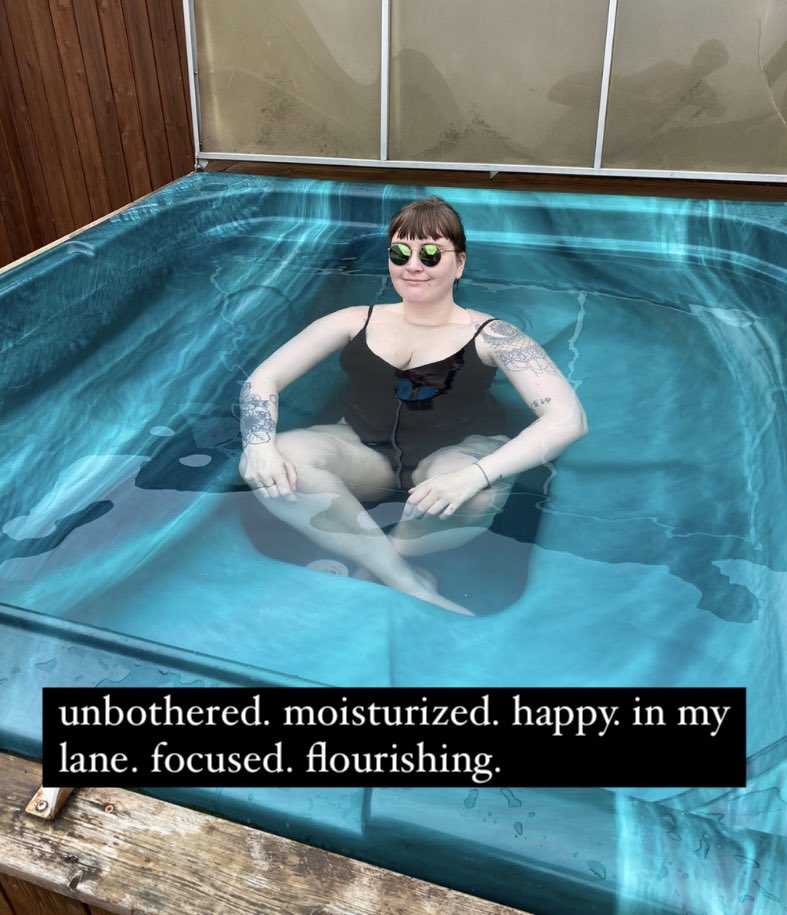 Þóra Sif Guðmunds 🌻🇺🇦 (@bokabeus) on Twitter photo 