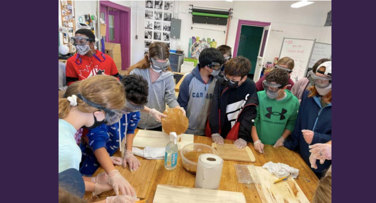 Q4 #Biofabrication favorise collaboration entre élèves, enseignants &amp;experts de +domaines: la biologie, la chimie, l'ingénierie et l'environnement. Travail d'équipe, partage d'idées &amp; résoudre des problèmes. #BiomakingGuide #GuideBiofabrication #CombattreLaPollutionPlastique