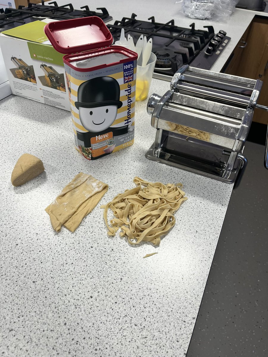 CIAO TUTTI!! 🍝
It is Italian week 🇮🇹 in my kitchen. My ISP S3/4 class worked so hard today to make fantastic tagliatelle from scratch! They even made a tomato sauce too! Mamma mia they are so talented! 👩🏻‍🍳 👨🏻‍🍳 <a href="/PGSPupilSupport/">Perth Grammar Pupil Support</a> #italiancooking #pastamaking #skillsforlife #ambition