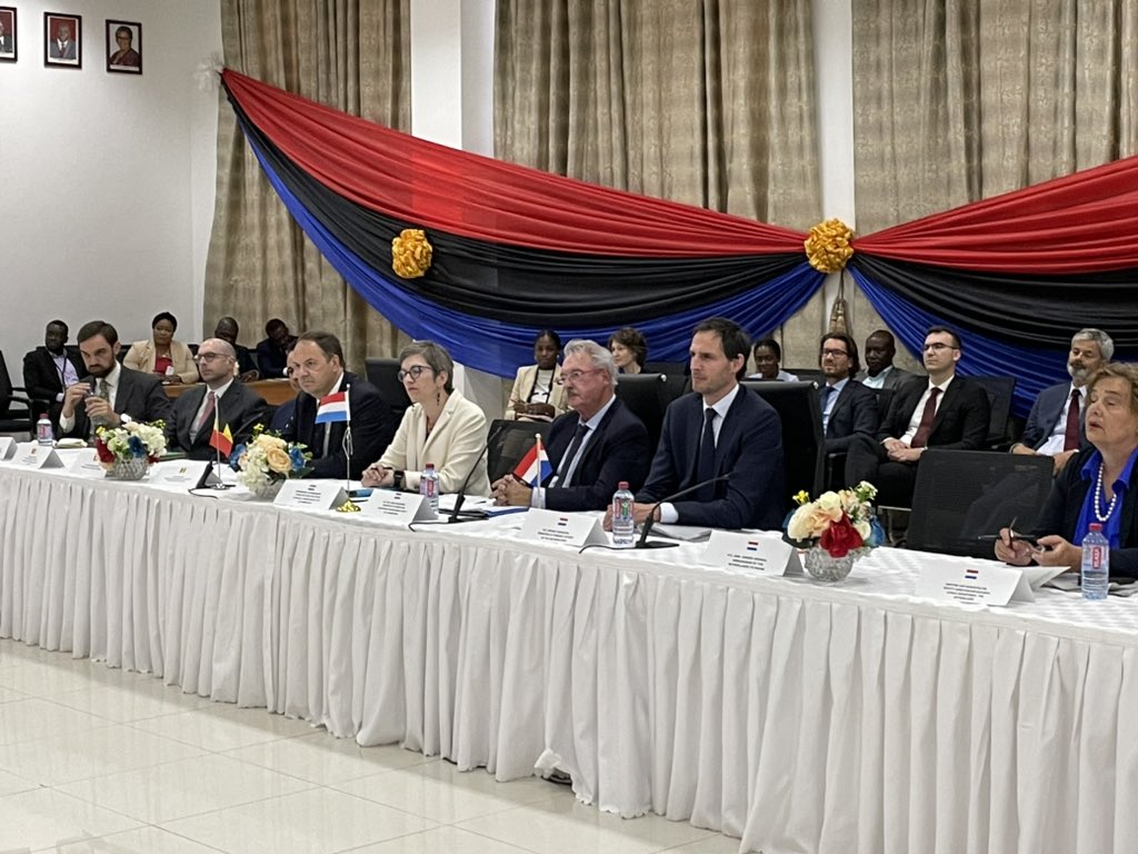 NLAmbassadorGhana (@verheul_jeroen) on Twitter photo Currently at <a href="/GhanaMFA/">Ghana MFA</a> are <a href="/WBHoekstra/">Wopke Hoekstra</a>, <a href="/MFA_Lu/">MFA Luxembourg ๐ฑ๐บ</a> and <a href="/BelgiumMFA/">๐ง๐ช Belgium MFA</a>, to meet FM <a href="/AyorkorBotchwey/">Shirley Ayorkor Botchwey</a> and Min of #National Sec., Hon. Albert Kan-Daapah. Topics discussed are regional security & more possibilities for collaboration between #TheNetherlands, #Luxembourg, #Belgium and #Ghana. Currently at <a href="/GhanaMFA/">Ghana MFA</a> are <a href="/WBHoekstra/">Wopke Hoekstra</a>, <a href="/MFA_Lu/">MFA Luxembourg ๐ฑ๐บ</a> and <a href="/BelgiumMFA/">๐ง๐ช Belgium MFA</a>, to meet FM <a href="/AyorkorBotchwey/">Shirley Ayorkor Botchwey</a> and Min of #National Sec., Hon. Albert Kan-Daapah. Topics discussed are regional security & more possibilities for collaboration between #TheNetherlands, #Luxembourg, #Belgium and #Ghana.