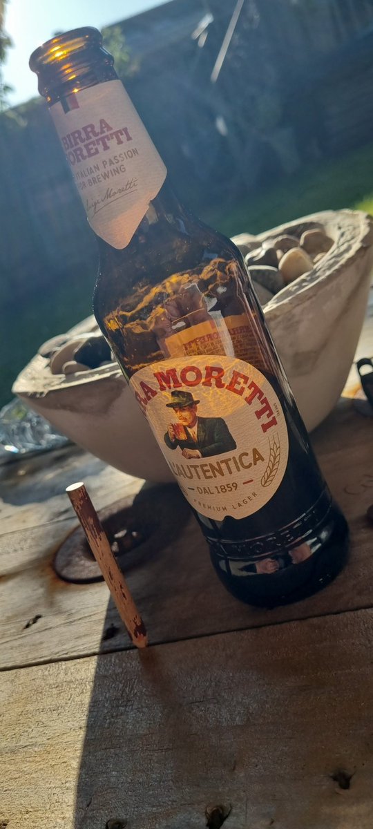 JamieGilo's tweet photo. If it could have gone wrong today, it did! Every Monday, needs to be a #BankHolidayMonday
#suckitup
#selfemployedproblems
#shithappens https://t.co/jsHjQ5l5qP